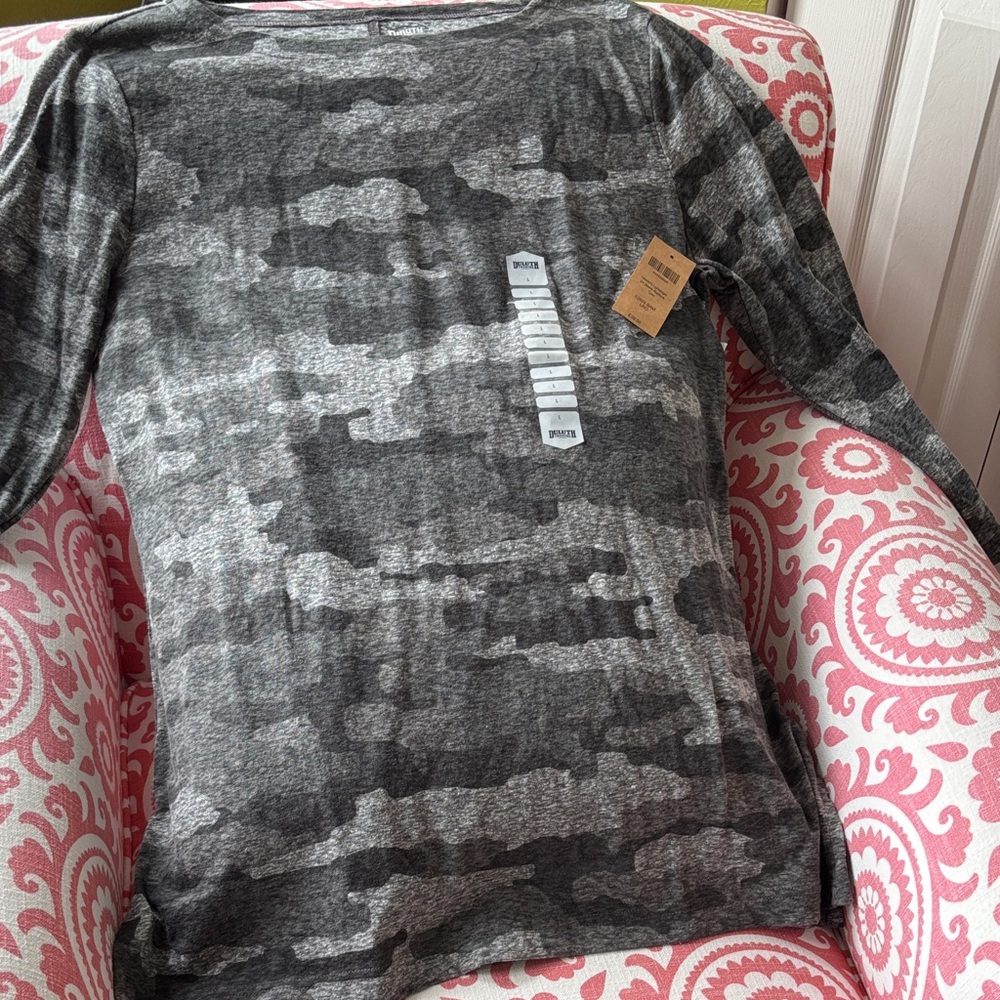 NWT Duluth Trading Gray Camouflage 3/4 Long Sleeve Boatneck Tunic Top Large